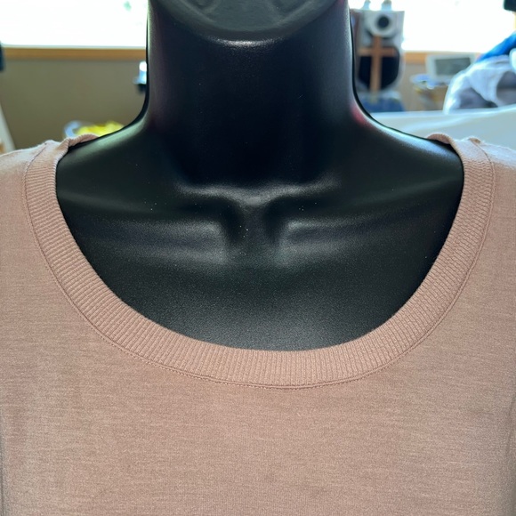 Paper Label 3/4 Sleeve Tunic - Picture 2 of 8